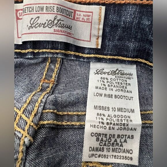 Levi's Signature Low Rise Bootcut Jeans - Picture 3 of 5